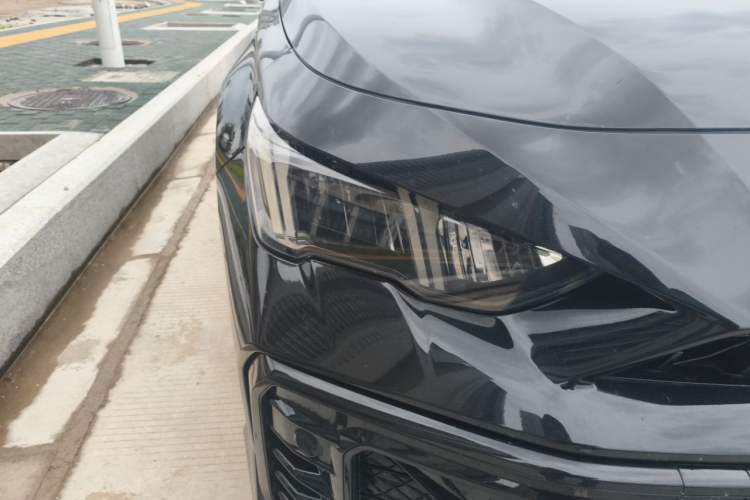 Used GAC Trumpchi EMPOW 2024 400T Automatic Yingbao R PRO Edition Right Front Headlight