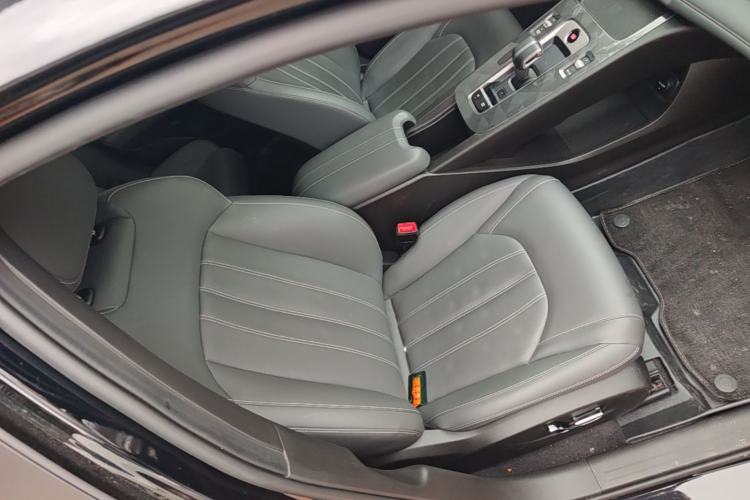 Used GAC Trumpchi EMPOW 2024 270T DCT Yingbao R-Style Edition Right Front Seat