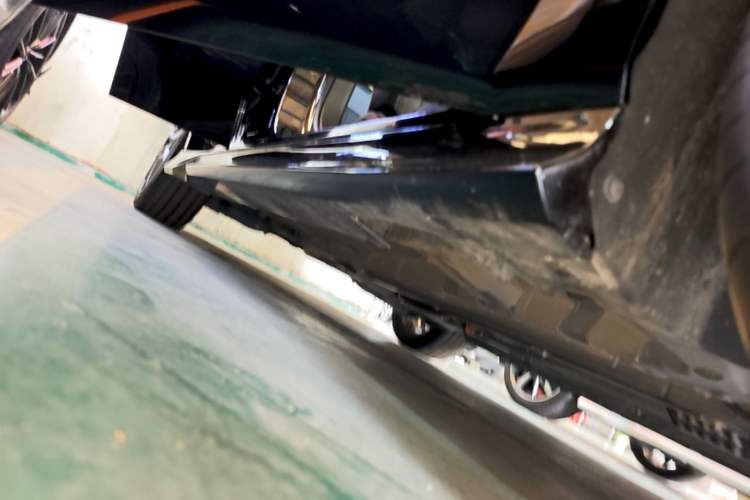 Used GAC Trumpchi EMPOW 2024 400T Automatic Yingbao R PRO Edition Right Side Sill