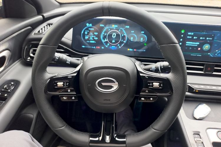 Used GAC Trumpchi EMPOW 2024 270T DCT Yingbao R-Style Edition Steering Wheel