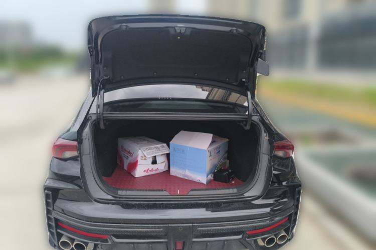 Used GAC Trumpchi EMPOW 2024 400T Automatic Yingbao R PRO Edition Trunk
