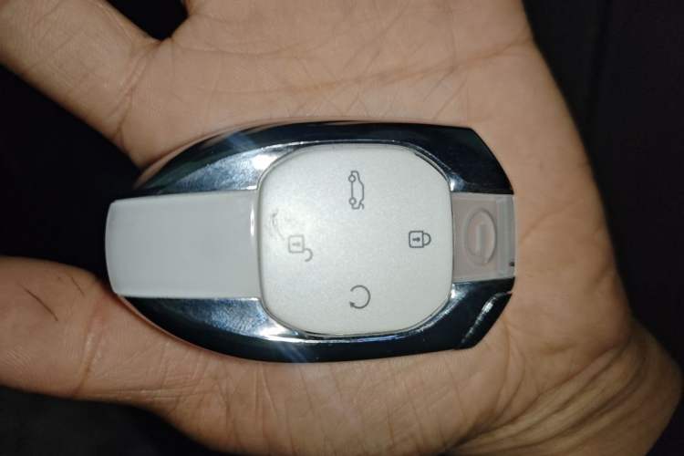 Used GAC Trumpchi EMPOW 2024 270T DCT Yingbao R-Style Edition Vehicle Key