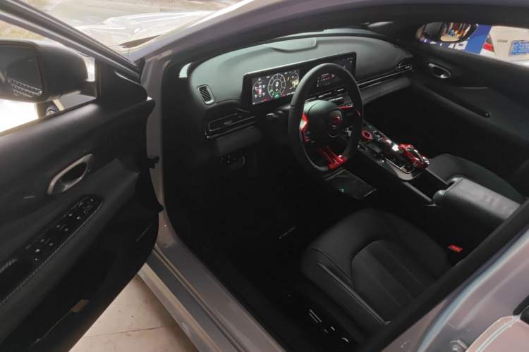 Used GAC Trumpchi EMPOW 2024 270T DCT Yingbao R-Style Edition Driver Seat