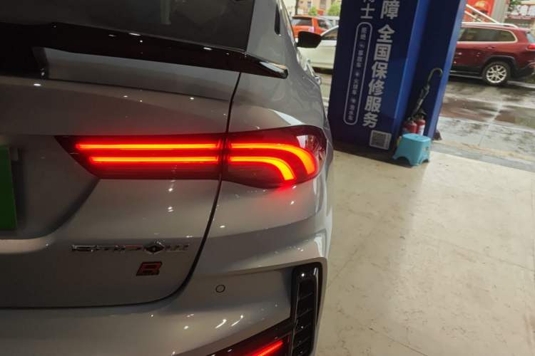 Used GAC Trumpchi EMPOW 2024 270T DCT Yingbao R-Style Edition Right Rear Taillight