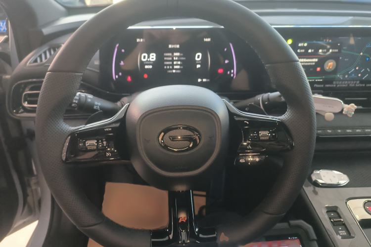 Used GAC Trumpchi EMPOW 2024 400T Automatic Yingbao R PRO Edition Steering Wheel