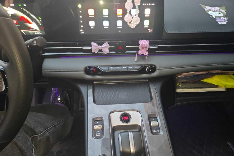 Used GAC Trumpchi EMPOW 2024 270T DCT Yingbao R-Style Edition Audio And AC Panel