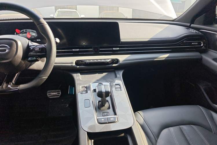 Used GAC Trumpchi EMPOW 2024 270T DCT Yingbao R-Style Edition Audio And AC Panel