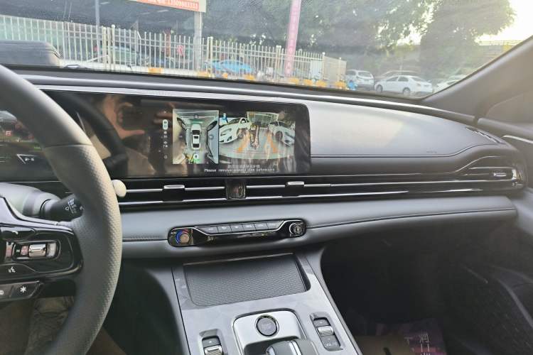 Used GAC Trumpchi EMPOW 2024 270T DCT Yingbao S Edition Audio And AC Panel