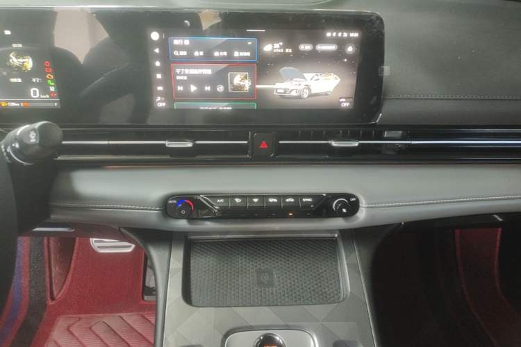 Used GAC Trumpchi EMPOW 2024 270T DCT Yingbao R-Style Edition Audio And AC Panel