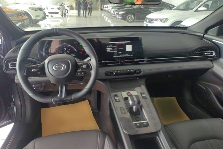 Used GAC Trumpchi EMPOW 2024 270T DCT Yingbao S Edition Center Console