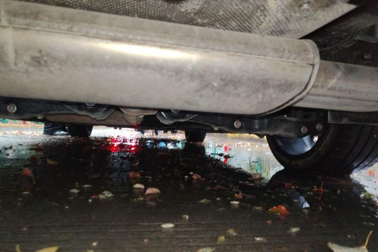 Used GAC Trumpchi EMPOW 2024 400T Automatic Yingbao R MAX Edition Chassis Rear