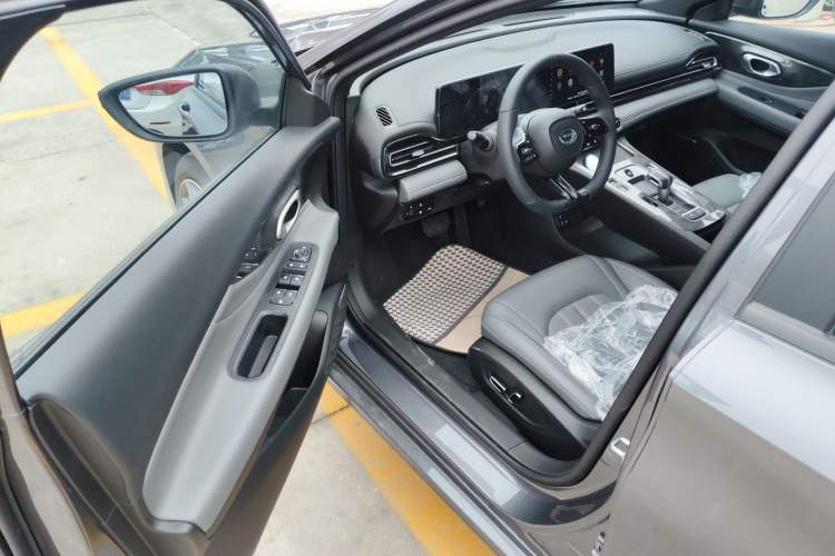 Used GAC Trumpchi EMPOW 2024 270T DCT Yingbao S Edition Driver Seat