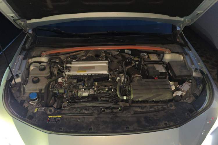 Used GAC Trumpchi EMPOW 2024 400T Automatic Yingbao R MAX Edition Engine Bay