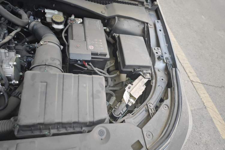 Used GAC Trumpchi EMPOW 2024 270T DCT Yingbao R-Style Edition Engine Bay Left