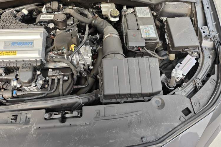 Used GAC Trumpchi EMPOW 2024 270T DCT Yingbao S Edition Engine Bay Left
