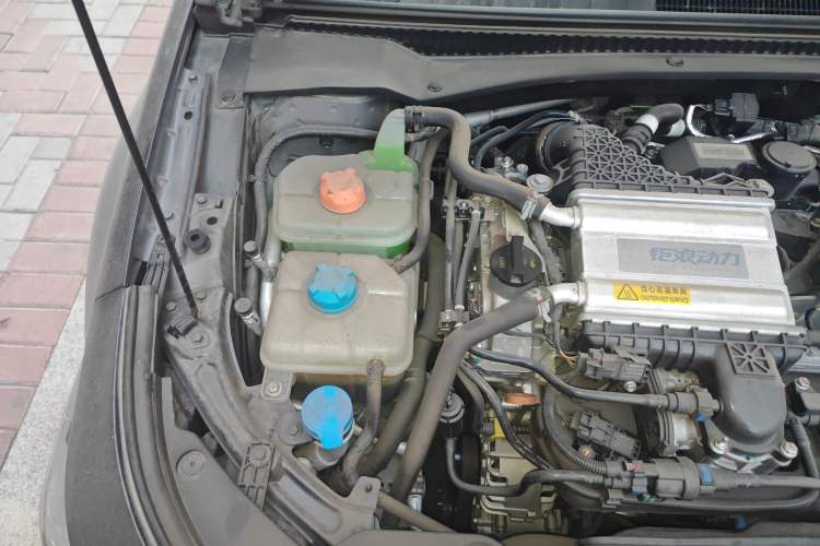 Used GAC Trumpchi EMPOW 2024 270T DCT Yingbao R-Style Edition Engine Bay Right