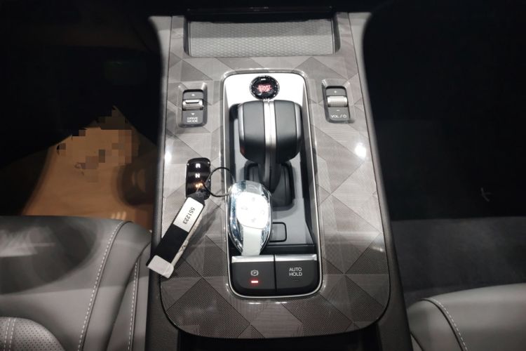 Used GAC Trumpchi EMPOW 2024 270T DCT Yingbao S Edition Gear Lever