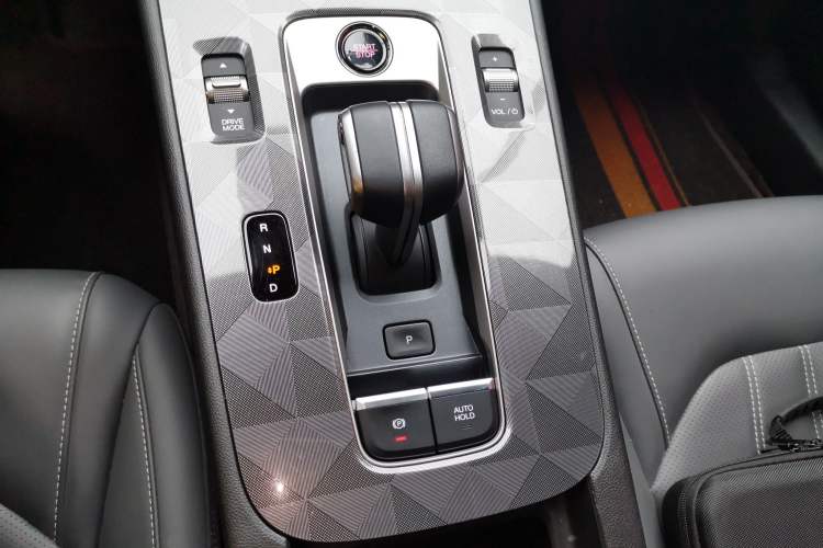 Used GAC Trumpchi EMPOW 2024 270T DCT Yingbao S Edition Gear Lever