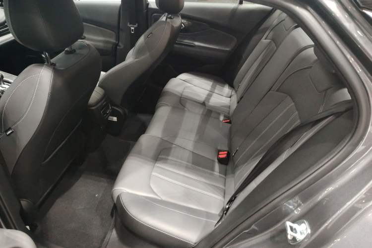 Used GAC Trumpchi EMPOW 2024 270T DCT Yingbao S Edition Interior 4