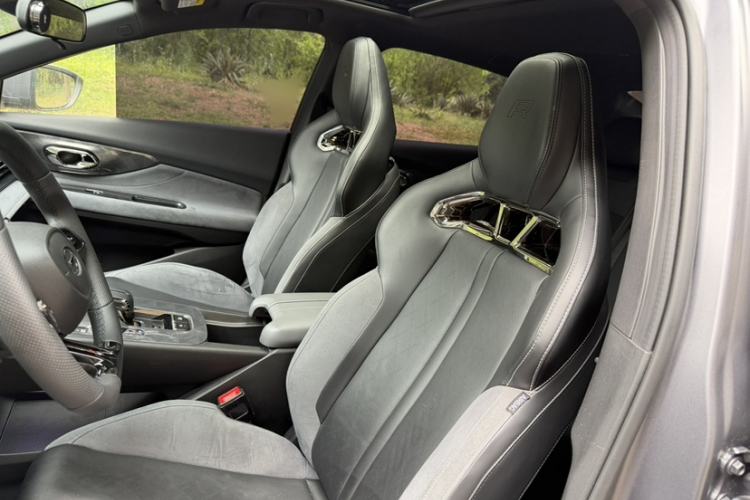 Used GAC Trumpchi EMPOW 2024 400T Automatic Yingbao R PRO Edition Interior 9