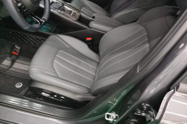 Used GAC Trumpchi EMPOW 2024 270T DCT Yingbao R-Style Edition Left Front Seat