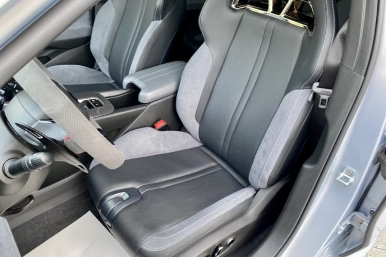 Used GAC Trumpchi EMPOW 2024 400T Automatic Yingbao R MAX Edition Left Front Seat