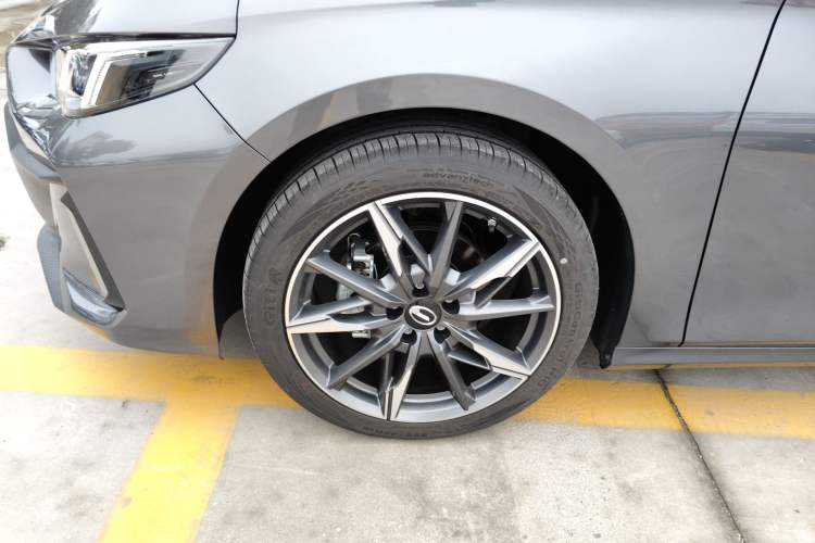 Used GAC Trumpchi EMPOW 2024 270T DCT Yingbao S Edition Left Front Wheel Hub