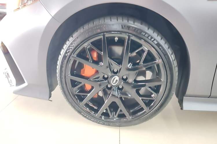 Used GAC Trumpchi EMPOW 2024 400T Automatic Yingbao R MAX Edition Left Front Wheel Hub