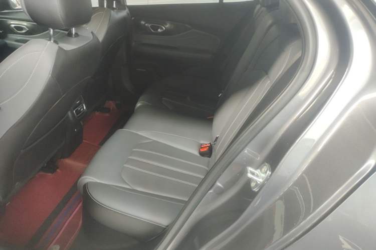 Used GAC Trumpchi EMPOW 2024 270T DCT Yingbao R-Style Edition Left Rear Seat