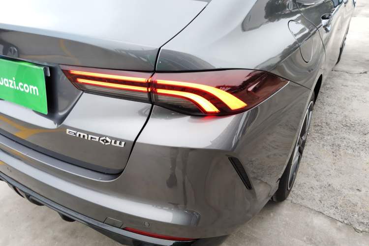Used GAC Trumpchi EMPOW 2024 270T DCT Yingbao S Edition Right Rear Taillight