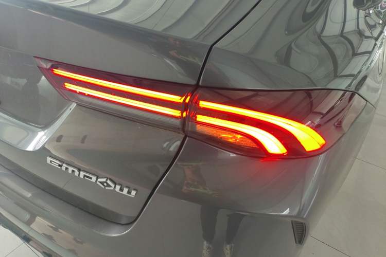 Used GAC Trumpchi EMPOW 2024 270T DCT Yingbao S Edition Right Rear Taillight