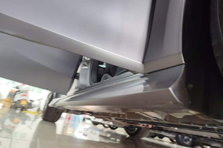 Used GAC Trumpchi EMPOW 2024 400T Automatic Yingbao R MAX Edition Right Side Sill