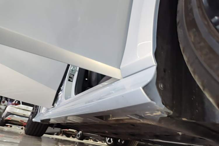 Used GAC Trumpchi EMPOW 2024 400T Automatic Yingbao R MAX Edition Right Side Sill