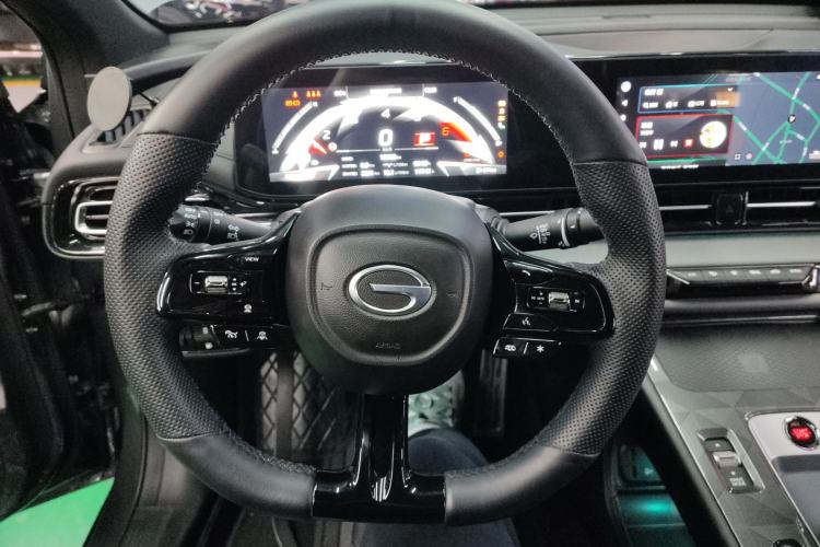 Used GAC Trumpchi EMPOW 2024 270T DCT Yingbao R-Style Edition Steering Wheel