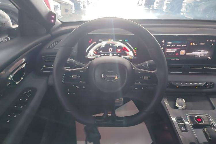 Used GAC Trumpchi EMPOW 2024 400T Automatic Yingbao R MAX Edition Steering Wheel