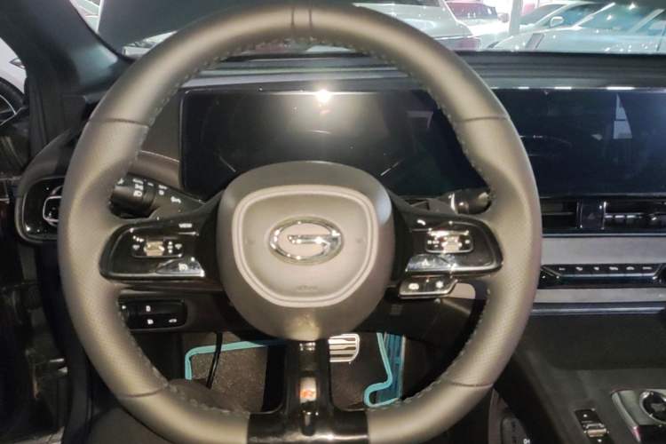 Used GAC Trumpchi EMPOW 2024 400T Automatic Yingbao R PRO Edition Steering Wheel
