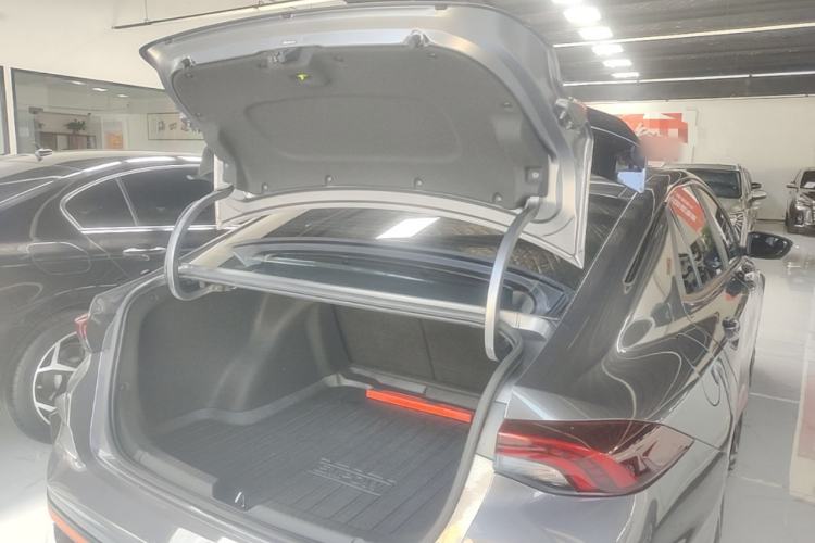 Used GAC Trumpchi EMPOW 2024 270T DCT Yingbao R-Style Edition Trunk