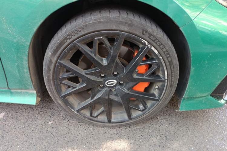 Used GAC Trumpchi EMPOW 2024 400T Automatic Yingbao R MAX Edition Right Front Wheel Hub