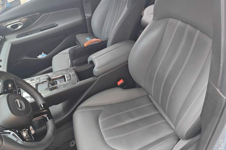 Used GAC Trumpchi EMPOW 2024 270T DCT Yingbao R-Style Edition Left Front Seat