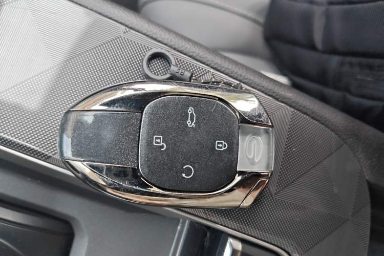 Used GAC Trumpchi EMPOW 2024 270T DCT Yingbao R-Style Edition Vehicle Key