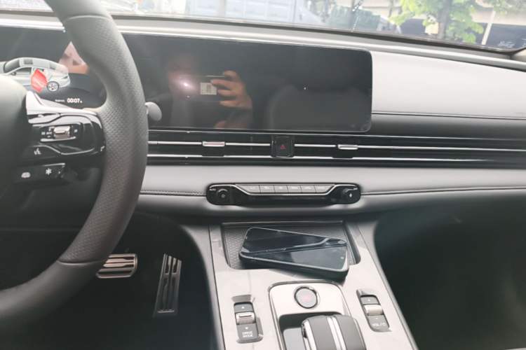 Used GAC Trumpchi EMPOW 2024 270T DCT Yingbao R-Style Edition Audio And AC Panel