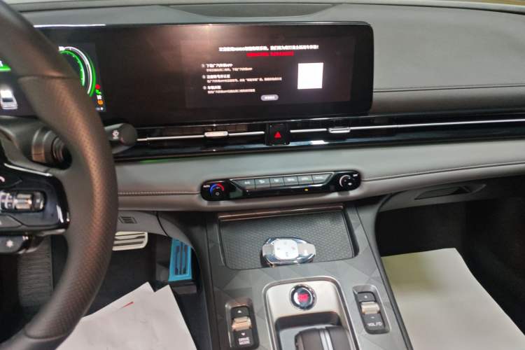 Used GAC Trumpchi EMPOW 2024 270T DCT Yingbao R-Style Edition Audio And AC Panel