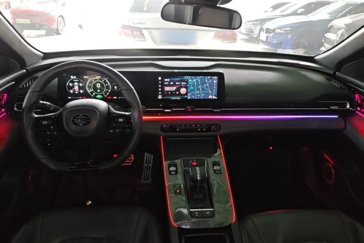 Used GAC Trumpchi EMPOW 2024 270T DCT Yingbao R-Style Edition Center Console