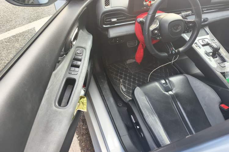 Used GAC Trumpchi EMPOW 2024 400T Automatic Yingbao R MAX Edition Driver Seat