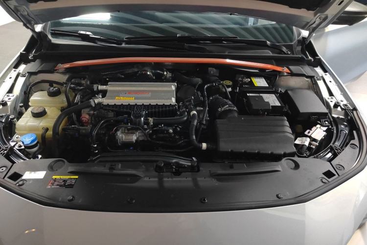 Used GAC Trumpchi EMPOW 2024 400T Automatic Yingbao R PRO Edition Engine Bay