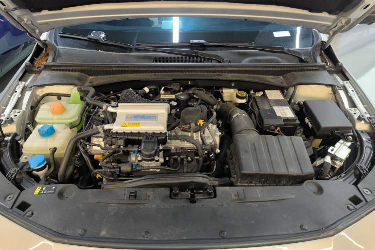 Used GAC Trumpchi EMPOW 2024 270T DCT Yingbao R-Style Edition Engine Bay