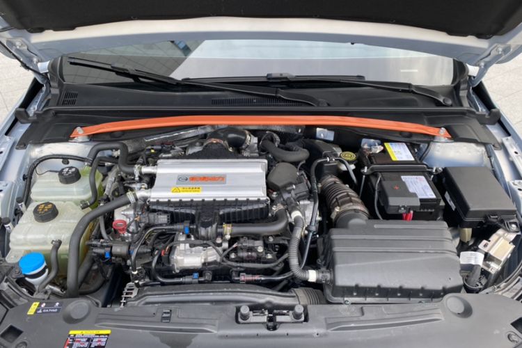 Used GAC Trumpchi EMPOW 2024 400T Automatic Yingbao R MAX Edition Engine Bay