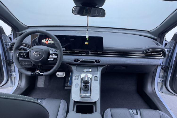 Used GAC Trumpchi EMPOW 2024 400T Automatic Yingbao R PRO Edition Interior 2