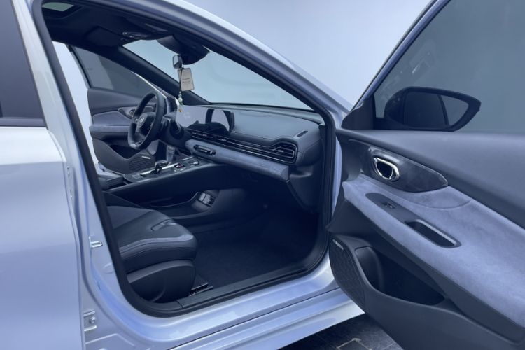 Used GAC Trumpchi EMPOW 2024 400T Automatic Yingbao R PRO Edition Interior 3