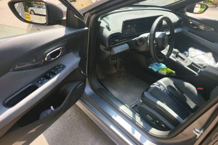 Used GAC Trumpchi EMPOW 2024 400T Automatic Yingbao R MAX Edition Interior 3